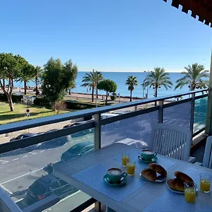  Appartement F1 Vue A 30m Des Plages France